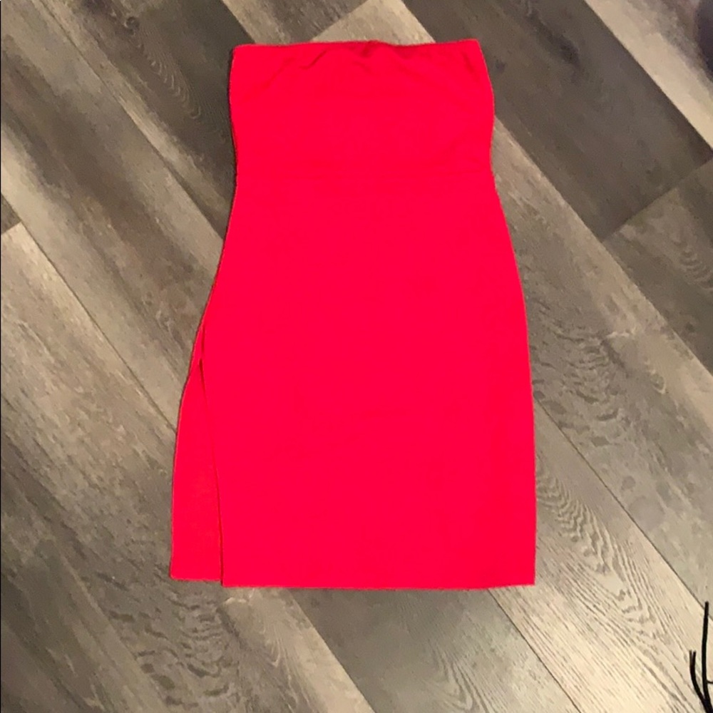 Red tub top dress